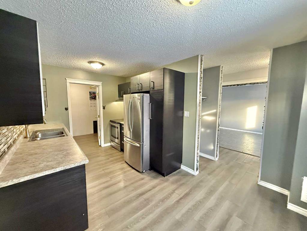 Fourth View of 24, 101 Mill Street , Hardisty, Hinton, Alberta, T7V1T3