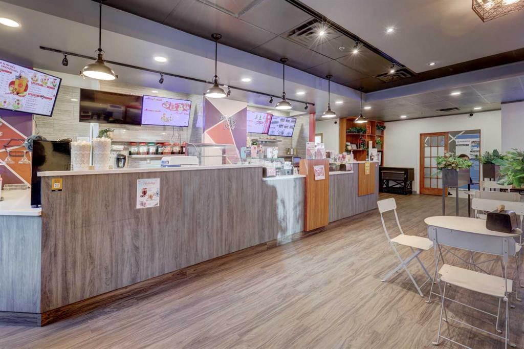 Fourth View of 101, 128 2 Avenue SE, Chinatown, Calgary, Alberta, T2G 5J5