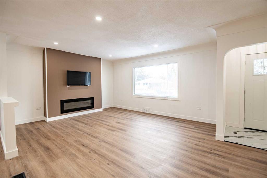 Fifth View of 4126 51 Street , Michener Hill, Red Deer, Alberta, T4N 1Z6