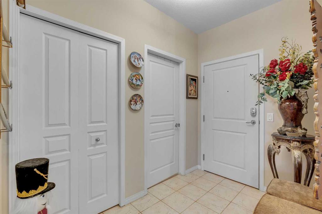 Fifth View of 3206, 3206 Lake Fraser Court SE, Lake Bonavista, Calgary, Alberta, T2J 7H4