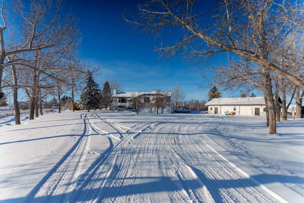 434205 32 Street E, A2275355, Alberta,