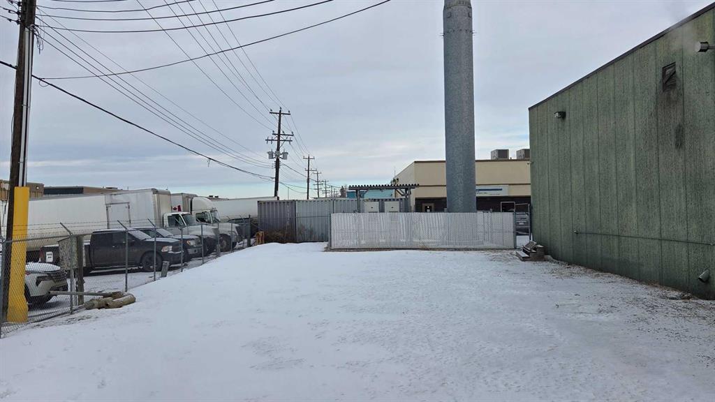 Fifth View of 11, 7628 49 Avenue , Northlands Industrial Park, Red Deer, Alberta, T4P 1M4