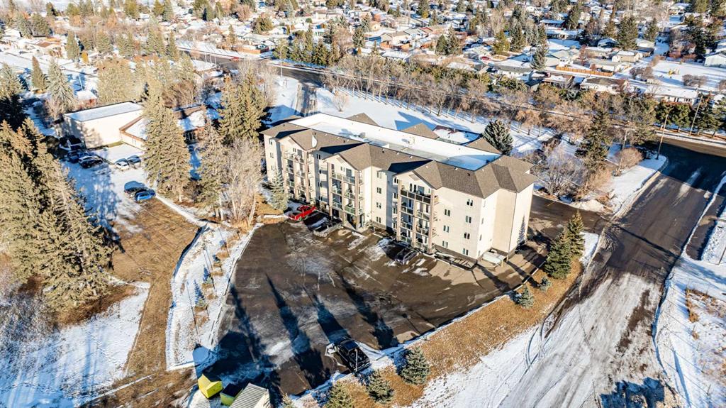 Third View of 106, 5205 Woodland Road , Woodlands, Innisfail, Alberta, T4G 0B2