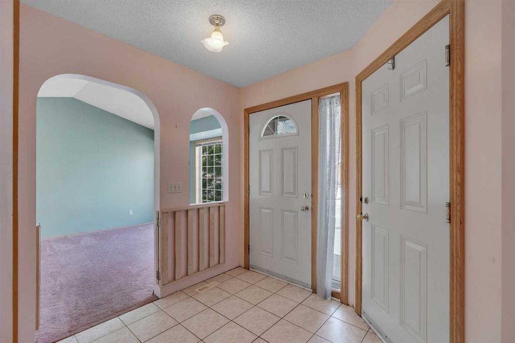 Fifth View of 12 Hawkland Crescent NW, Hawkwood, Calgary, Alberta, T3G3V2