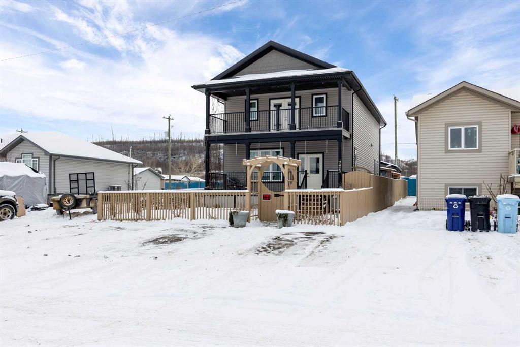 Fourth View of 7423 Railway Avenue , Waterways, Fort McMurray, Alberta, T9H 1B6