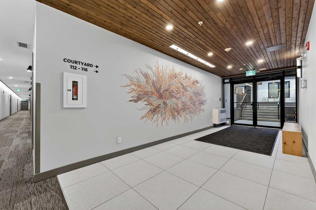 Fourth View of 111, 3375 15 Street SW, South Calgary, Calgary, Alberta, T2T 4A2