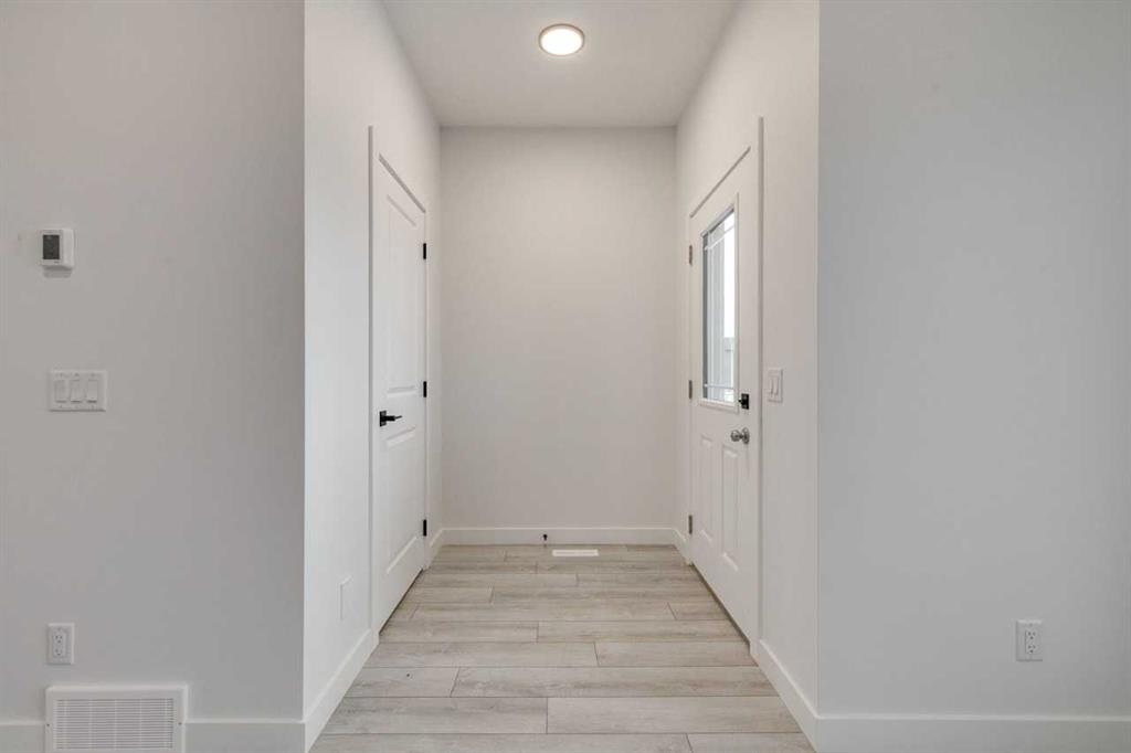 Fifth View of 479 Hotchkiss Manor SE, Hotchkiss, Calgary, Alberta, T3S 0J9