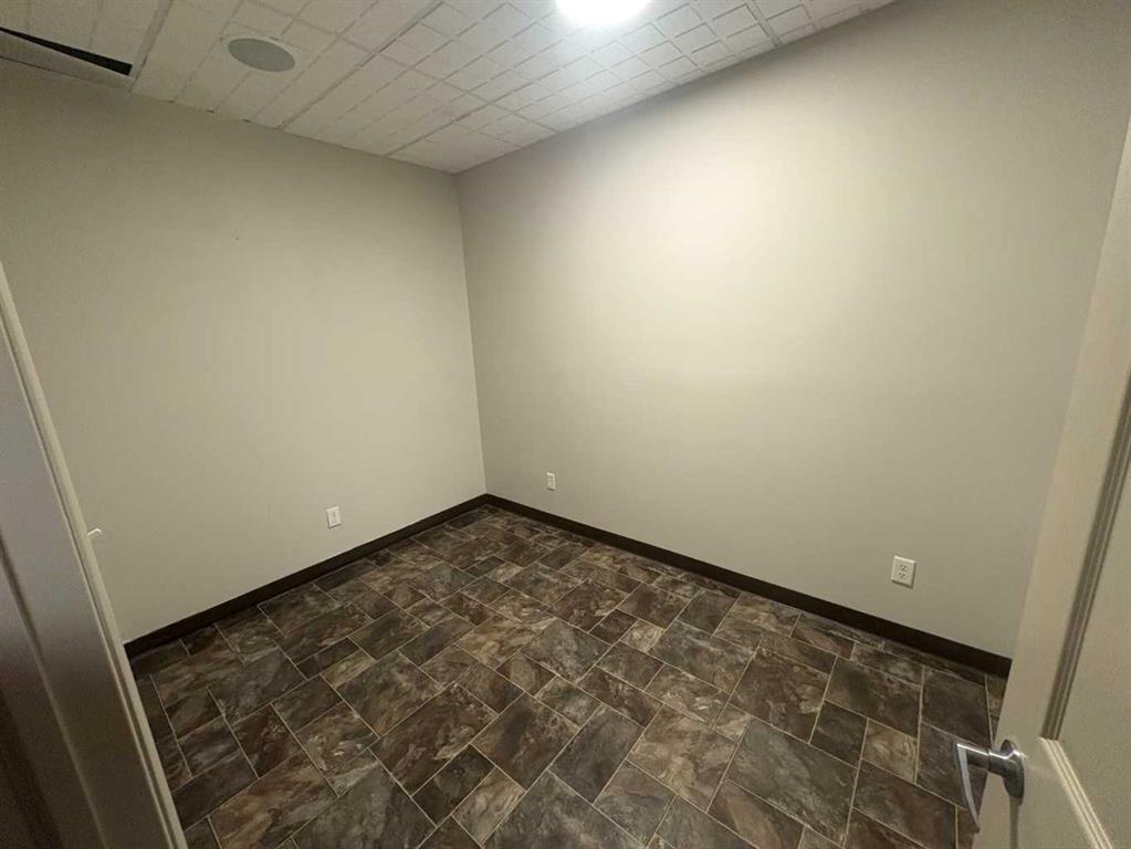 Fifth View of #60, 491 WT Hill Boulevard S, Wt Hill Business Park, Lethbridge, Alberta, T1J 1Y6