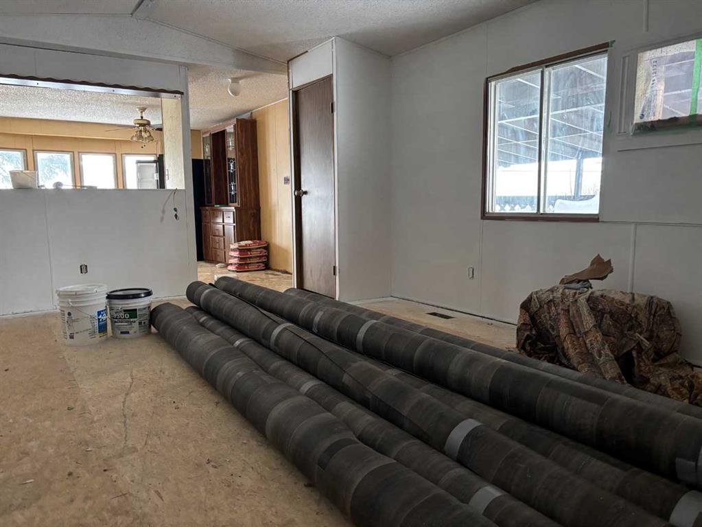 Fifth View of 146, 3223 83 Street NW, Greenwood/Greenbriar, Calgary, Alberta, T3B 5N2