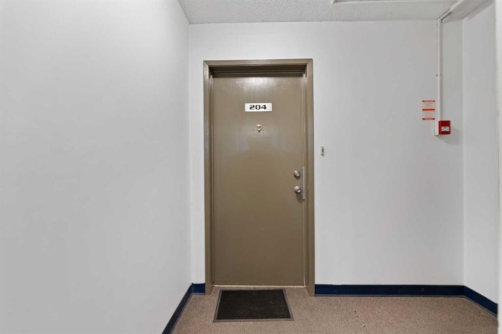 204, 4328 4 Street NW, A2275883, Alberta,