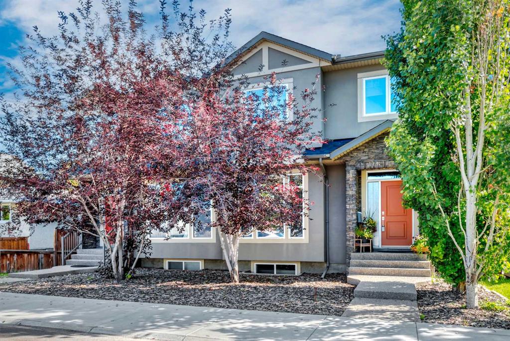 Third View of 4826 Bowness Road NW, Montgomery, Calgary, Alberta, T3B 0B7