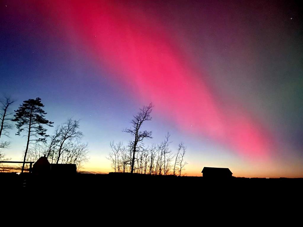 Third View of 81044 Range Road 201  , NONE, Rural Northern Sunrise County, Alberta, T0H2R0