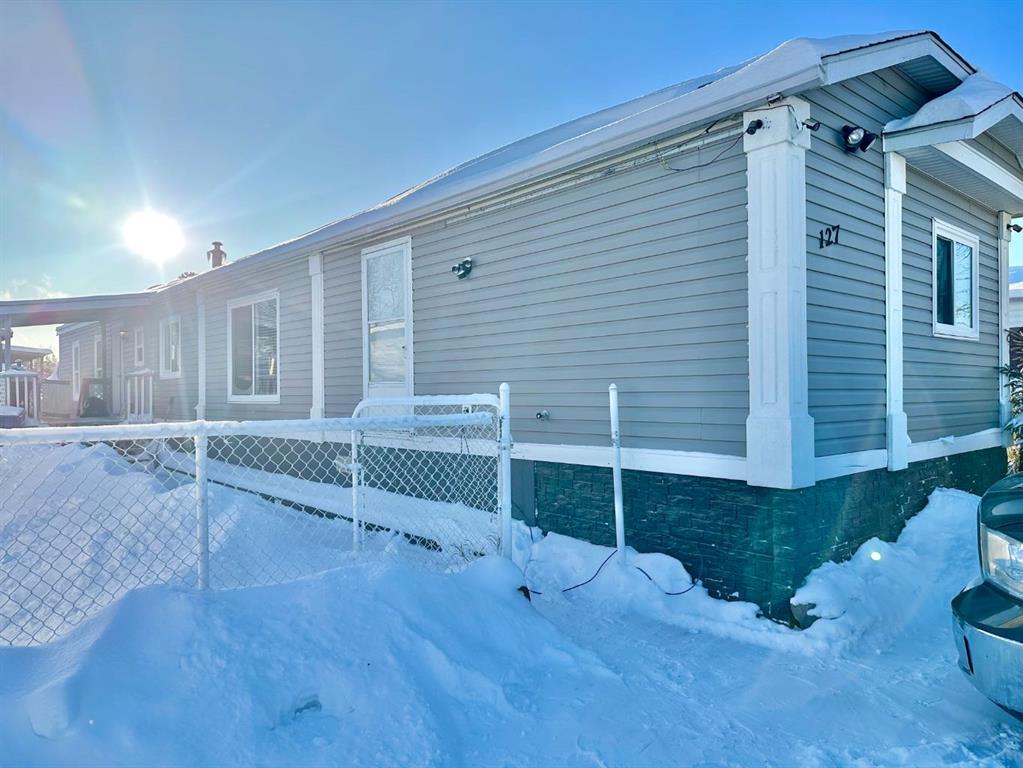 127 Hillpark Mobile Home Park  , A2275997, Alberta,