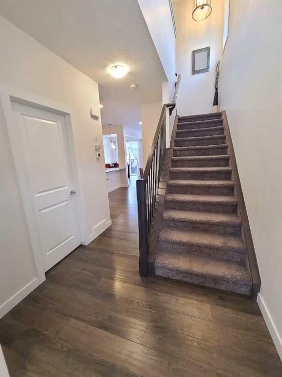 Third View of 337 Bayview Way SW, Bayview, Airdrie, Alberta, T4B4H4