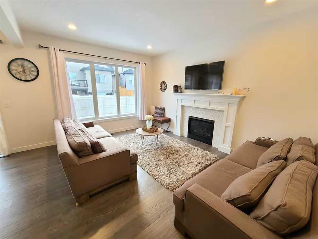 Fifth View of 337 Bayview Way SW, Bayview, Airdrie, Alberta, T4B4H4