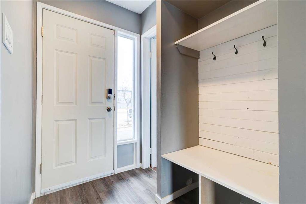 Third View of 7812 Cedarwood Park  , Patterson Place, Grande Prairie, Alberta, T8V 4R8