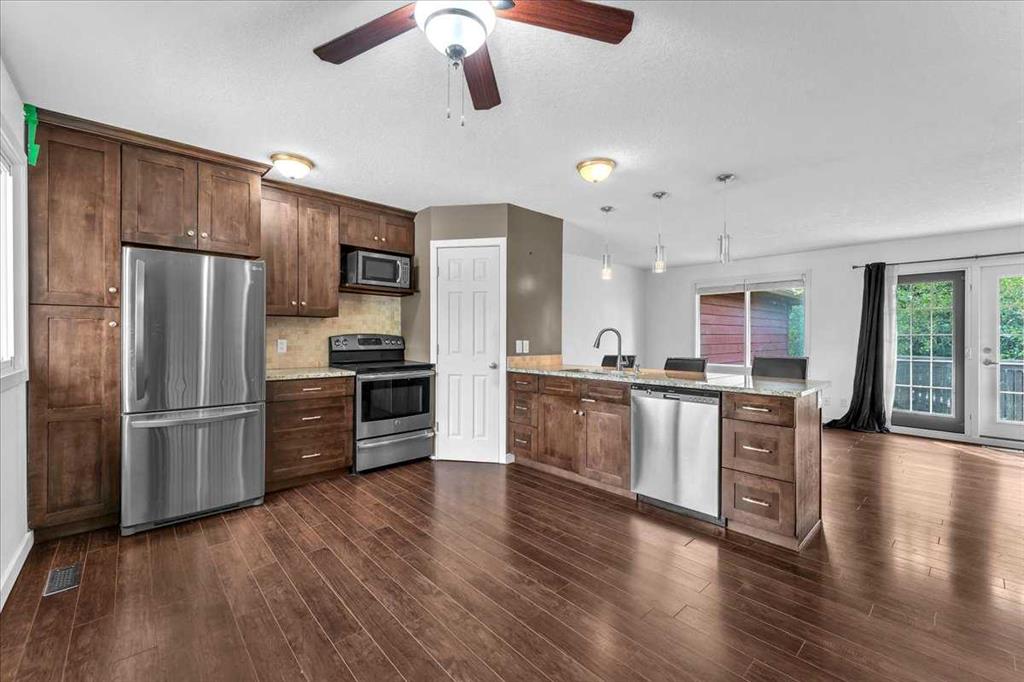 Third View of 6, 50 8 Avenue SE, Southeast Central High River, High River, Alberta, T1V1E8