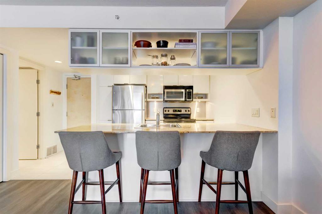 Fifth View of 405, 1110 11 Street SW, Beltline, Calgary, Alberta, T2R 1S5