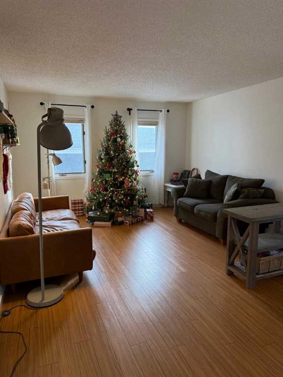 Fifth View of 67 oxford Road W, Varsity Village, Lethbridge, Alberta, T1K4V6