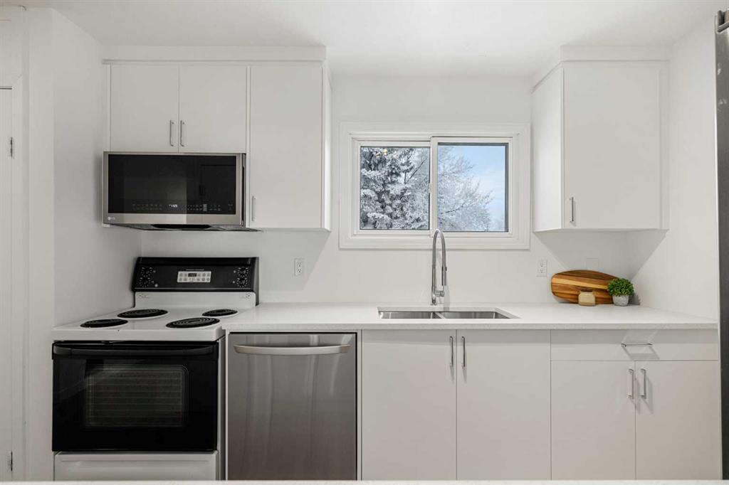 Fifth View of 23, 131 Templehill Drive NE, Temple, Calgary, Alberta, T1Y 4T1