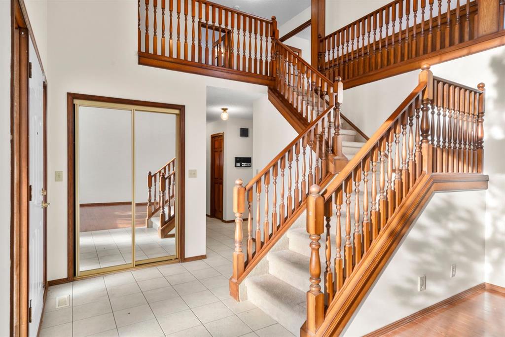 Fifth View of 40 Edforth Road NW, Edgemont, Calgary, Alberta, T3A 3V7