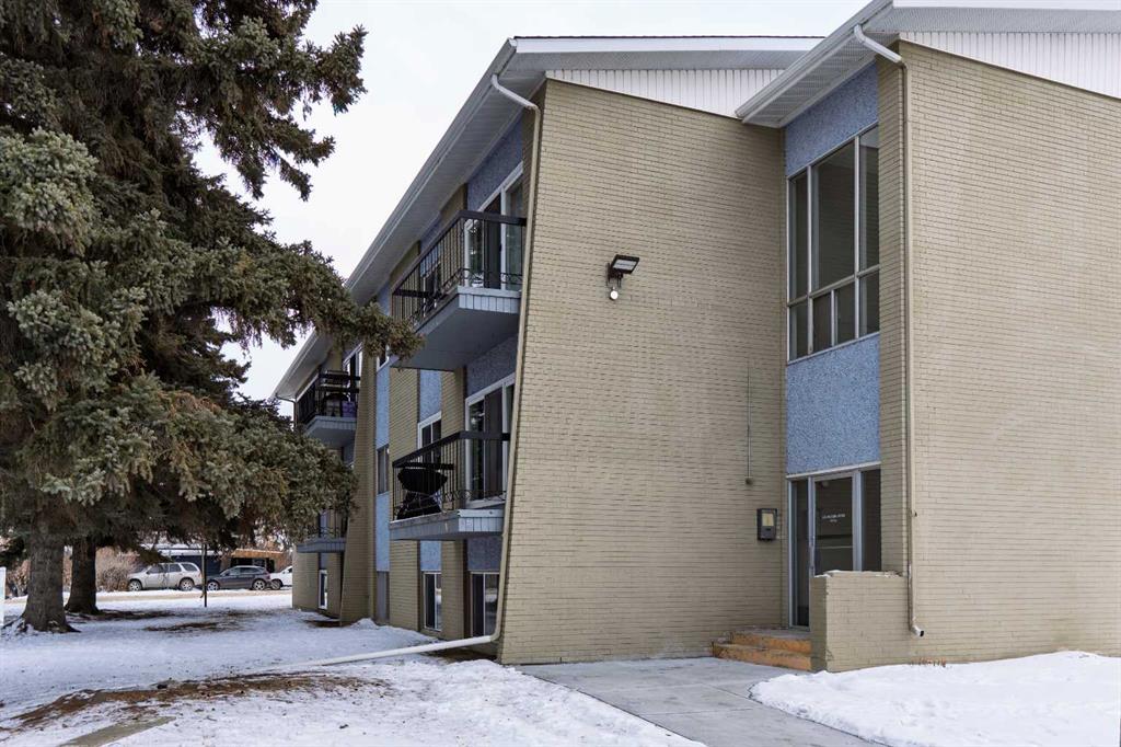 Fifth View of 101-304, 5011 39 Street , South Hill, Red Deer, Alberta, T4N 0Z6