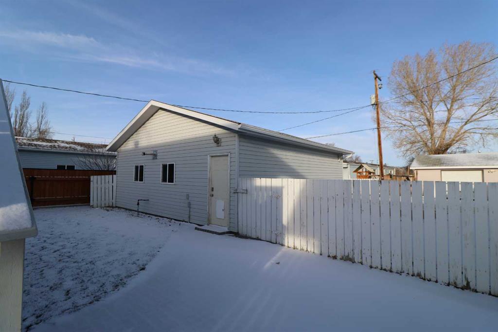 Third View of 5407 39 Avenue S, NONE, Taber, Alberta, T1G 1B9