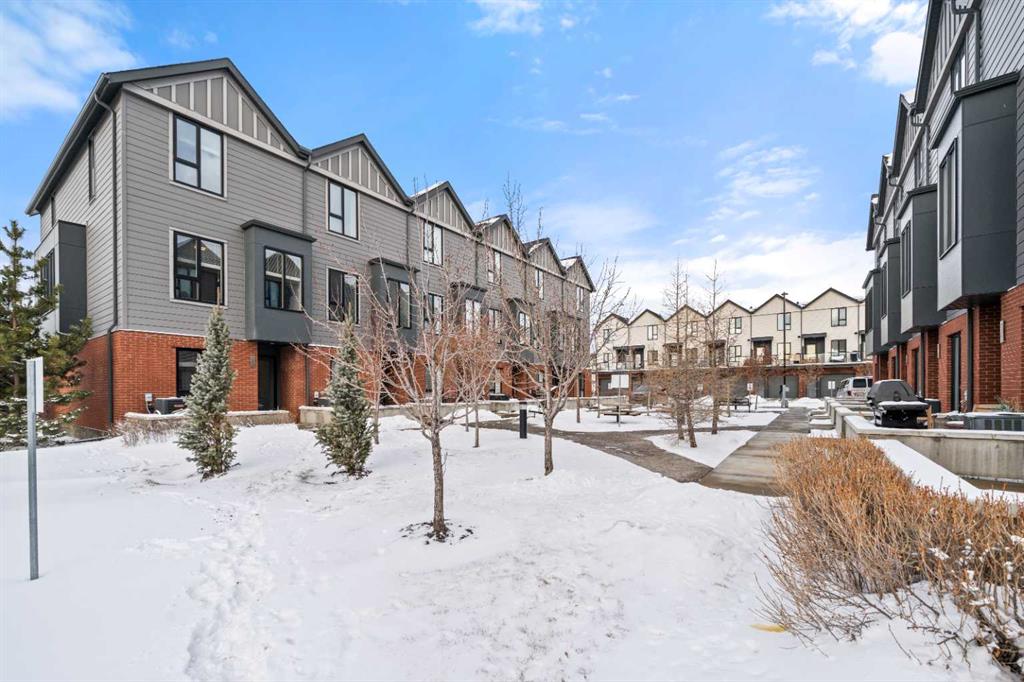 Second View of 512 Drake Landing Wynd , Drake Landing, Okotoks, Alberta, T1S 5R1