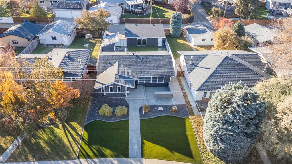 Fifth View of 10012 Willowview Road SE, Willow Park, Calgary, Alberta, T2J 1P4