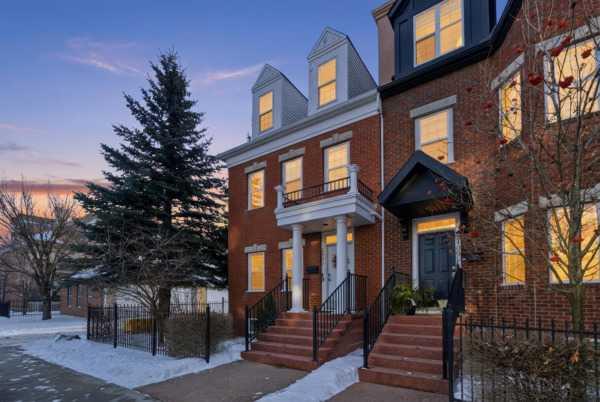 2405 Sorrel Mews SW, A2276325, Alberta,