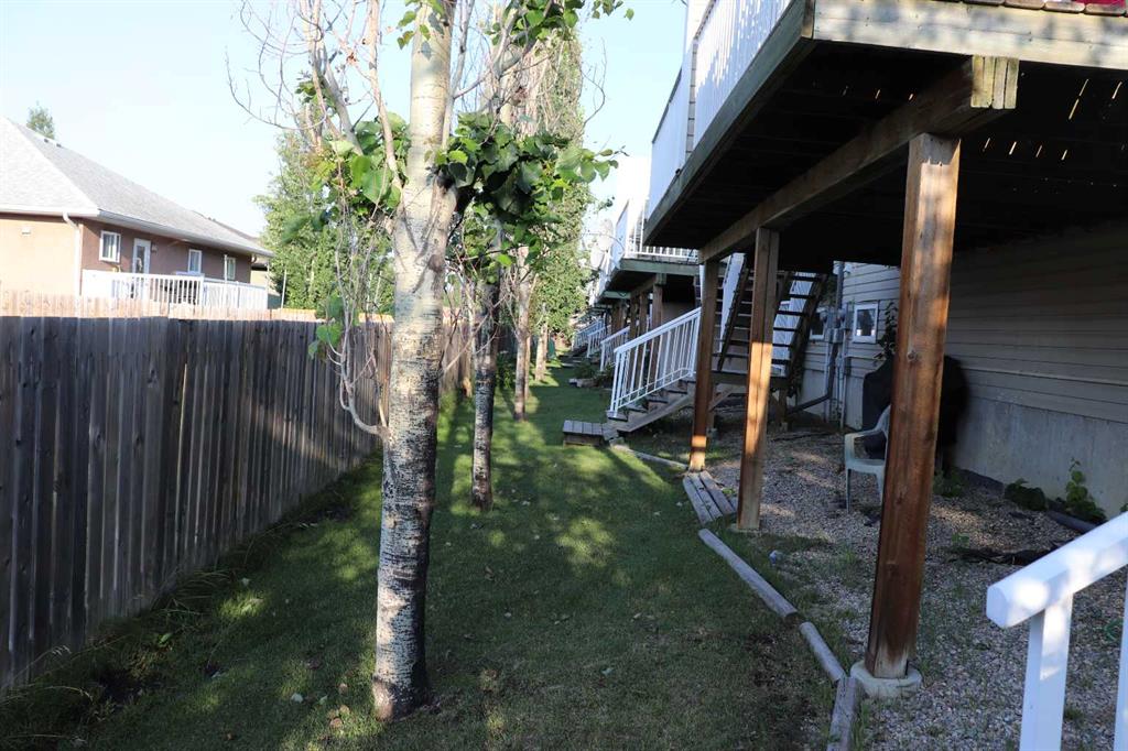 Fourth View of 2, 1616 41 Street  , NONE, Edson, Alberta, T7E 0A5