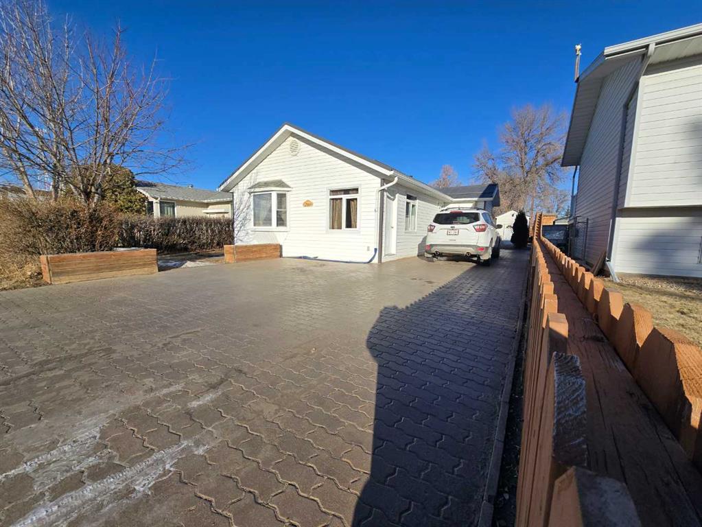 201 2 Avenue N, A2276626, Alberta,