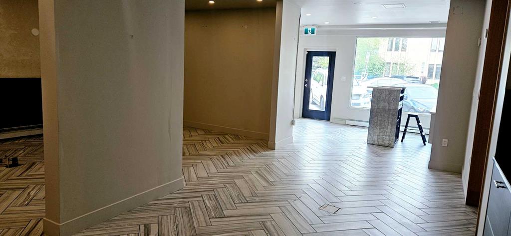 Fifth View of 1, 7 Parkdale Crescent NW, Parkdale, Calgary, Alberta, T2N3T8