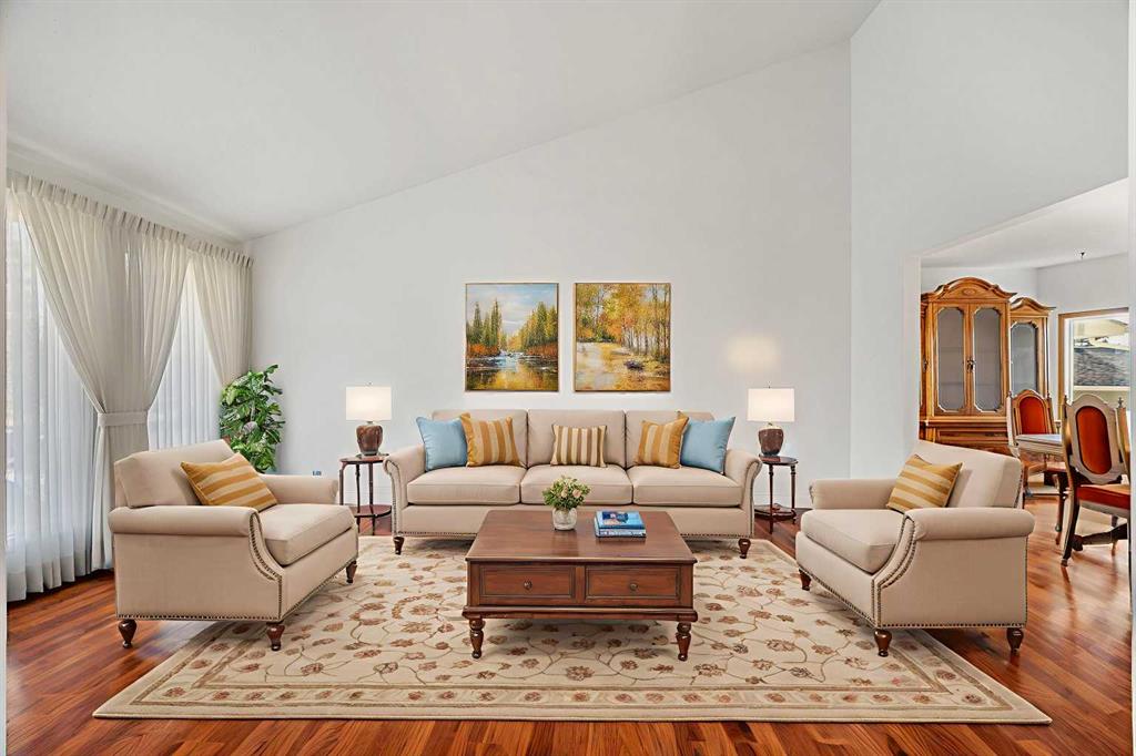 720 Parkvalley Road SE, A2277001, Alberta,