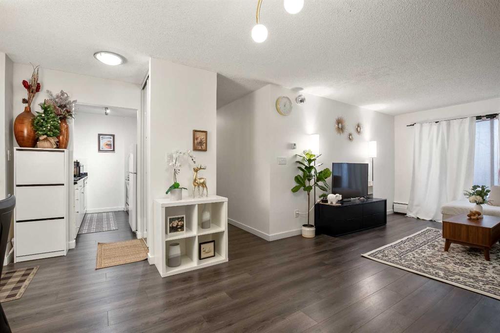Second View of 301, 523 15 Avenue SW, Beltline, Calgary, Alberta, T2R0R3