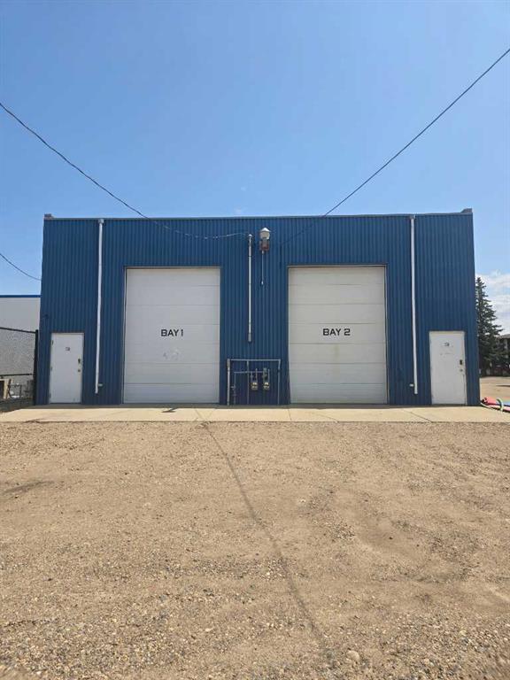 Third View of 329 9 Street E, East End, Brooks, Alberta, T1R0K2