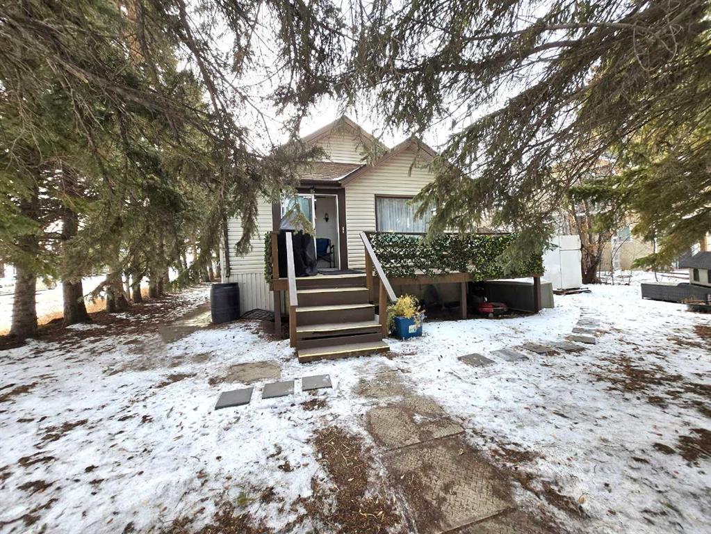 Second View of 5103 49 Avenue , NONE, Caroline, Alberta, T0M 0M0