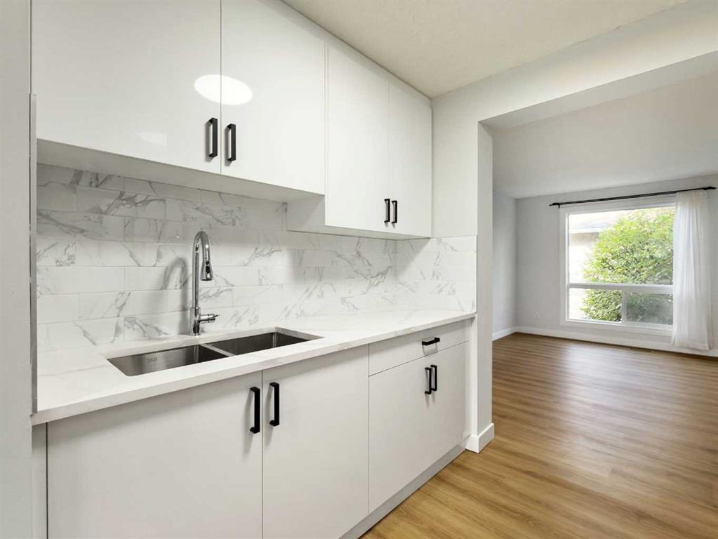 Third View of 92, 6915 Ranchview Drive NW, Ranchlands, Calgary, Alberta, T3G1R8