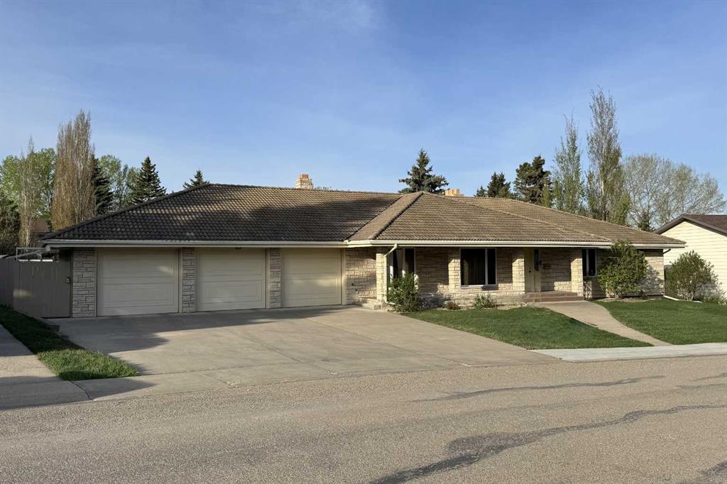 Third View of 5235 38 Street Crescent , Margodt, Innisfail, Alberta, T4G1G7