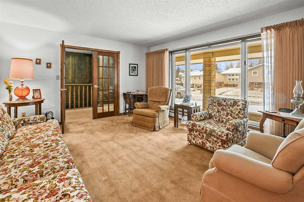 Fifth View of 5235 38 Street Crescent , Margodt, Innisfail, Alberta, T4G1G7