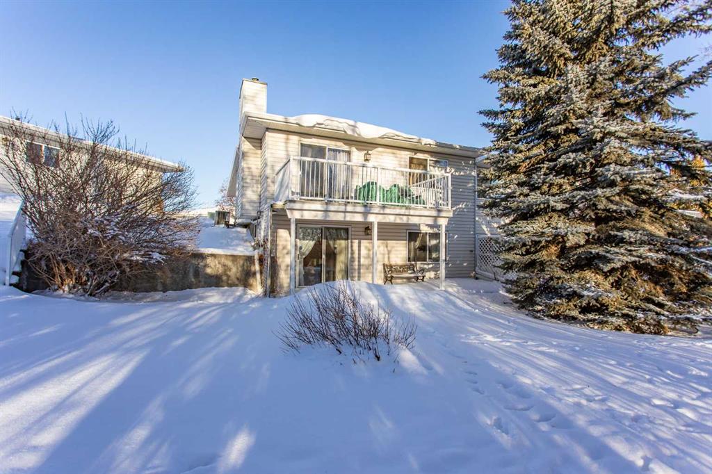 Third View of 5, 5125 62 Street , Highland Green Estates, Red Deer, Alberta, T4N 6Y3