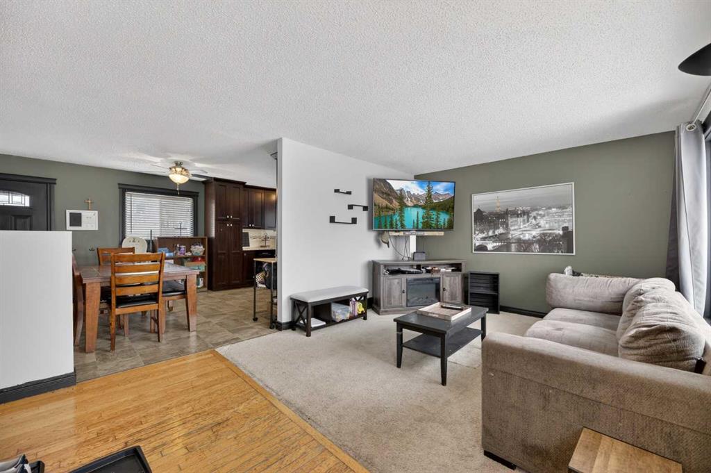 Fifth View of 409 400 Southridge Place , NONE, Didsbury, Alberta, T0M 0W0