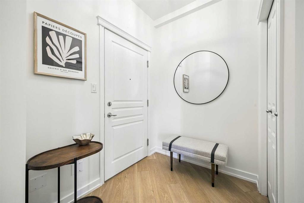 Fifth View of 409, 1718 14 Avenue NW, Hounsfield Heights/Briar Hill, Calgary, Alberta, T2N 4Y7