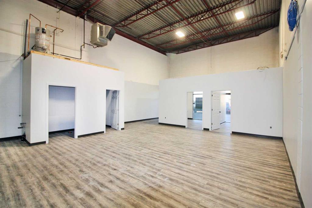 Fifth View of Unit 2, 1925 39 Avenue NE, North Airways, Calgary, Alberta, T2E 6S8