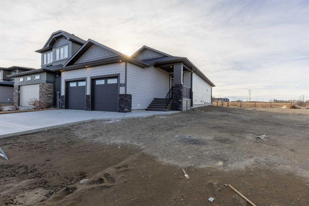 Fifth View of 322 Canyon Meadows Road W, The Canyons, Lethbridge, Alberta, T1K 8E7