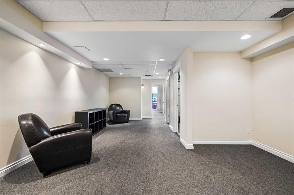 Fifth View of 104, 138 18 Avenue SE, Mission, Calgary, Alberta, T2G 5P9