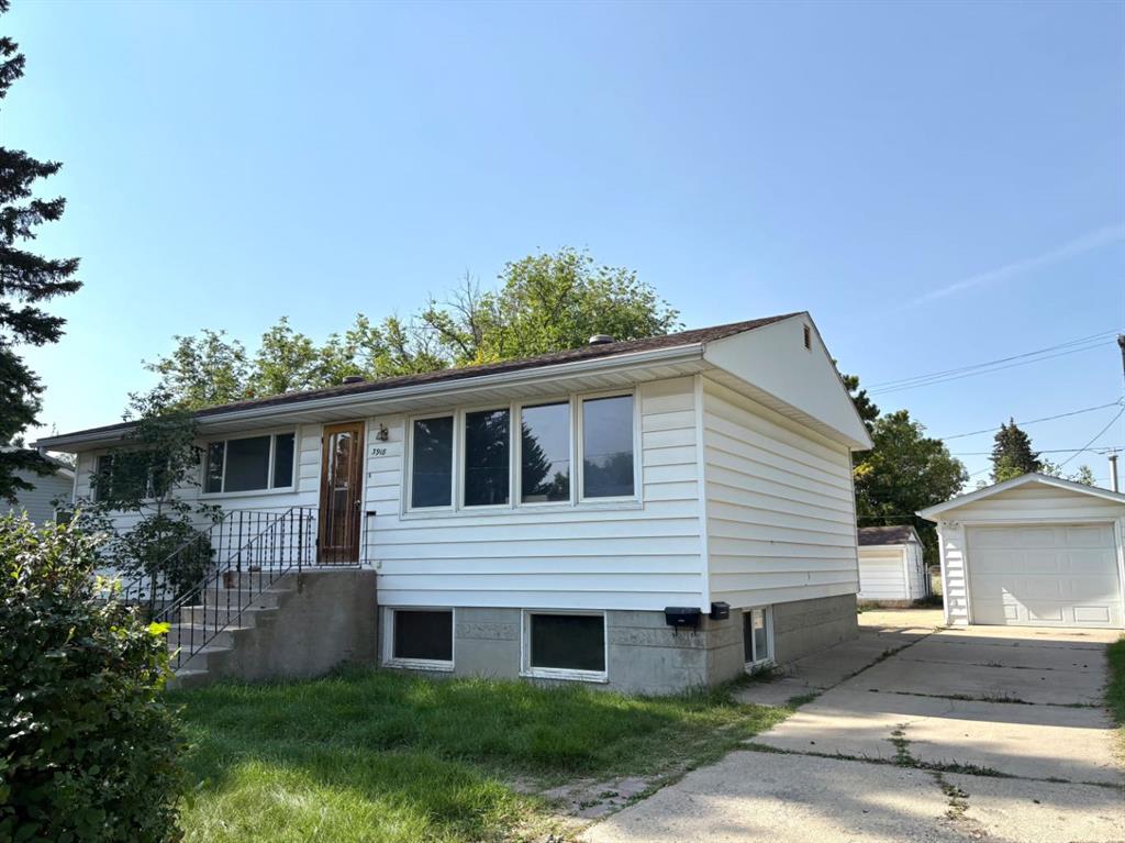 Third View of 3918 56 Avenue , West Park, Red Deer, Alberta, T4N 4P5