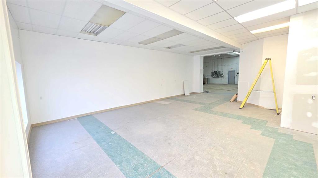 Third View of 9606A 100 Street , Downtown, Peace River, Alberta, T8s1J5