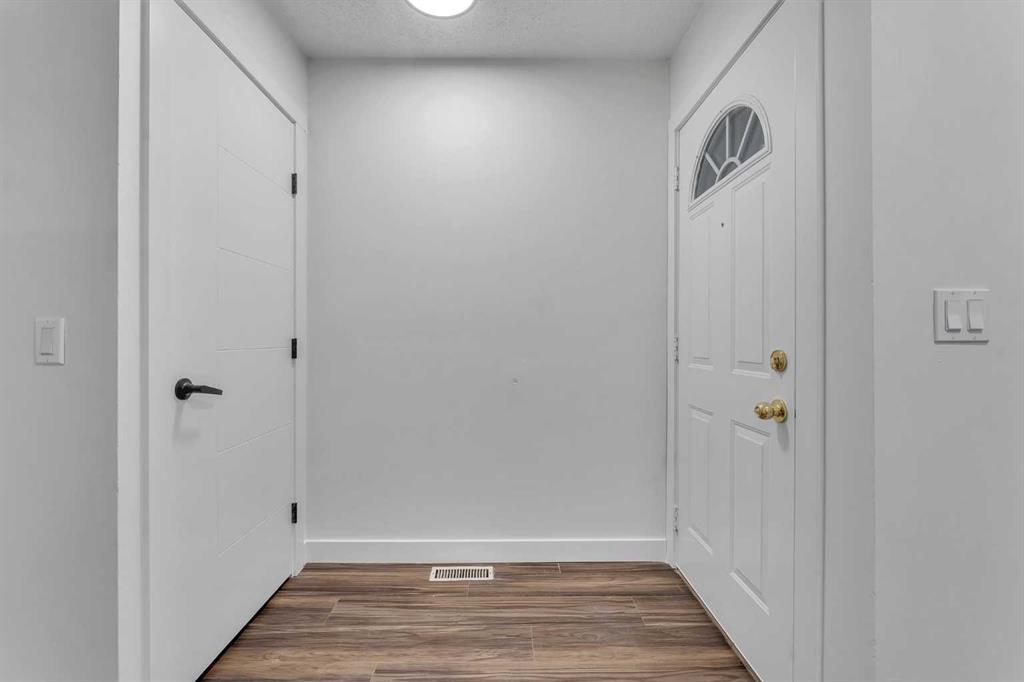 Third View of 429 Georgian Villas NE, Marlborough Park, Calgary, Alberta, T2A 7E3