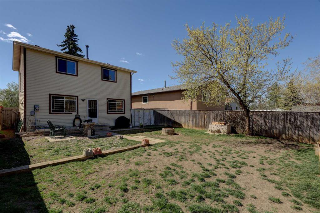 Fourth View of 74 Aberdare Way NE, Abbeydale, Calgary, Alberta, T2A 6V5